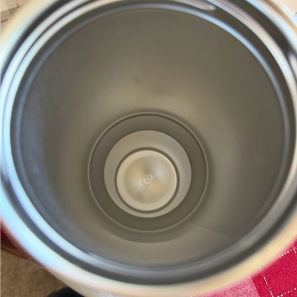 Stanley Valentine Pink and Red Heart 40 oz Quencher Tumbler - Picture 4 of 4